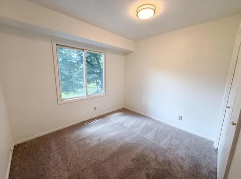 2601 Setter Circle Mound MN 55364