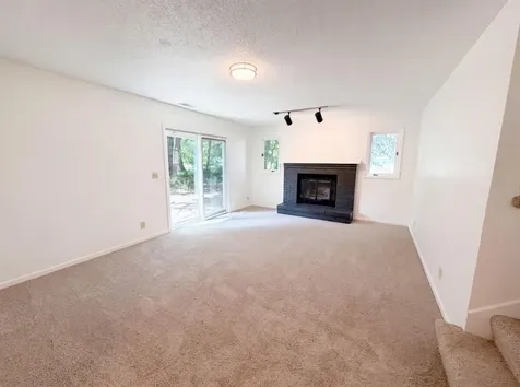 2601 Setter Circle Mound MN 55364