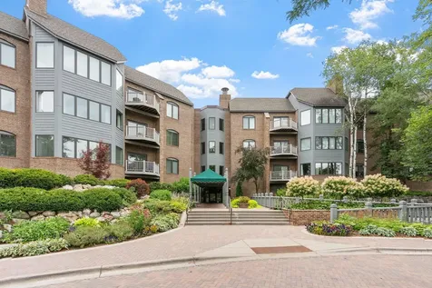 12700 Sherwood Place Minnetonka MN 55305