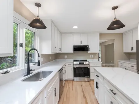 4816 Kingsdale Drive Bloomington MN 55437