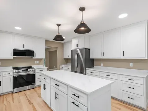 4816 Kingsdale Drive Bloomington MN 55437