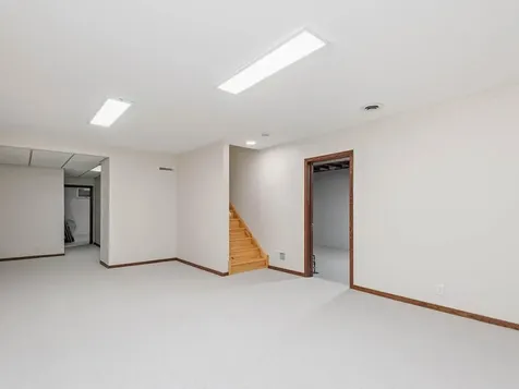 4816 Kingsdale Drive Bloomington MN 55437