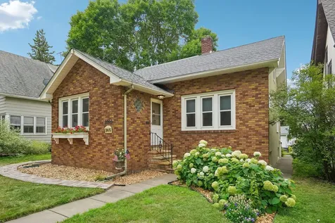 365 Warwick Street Saint Paul MN 55105