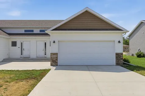 303B Torontos Court Hillsboro ND 58045