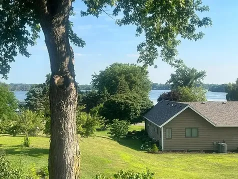 4038 Wells Lake Way Faribault MN 55021