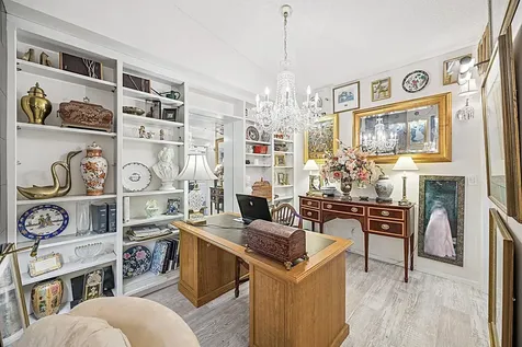 1235 Yale Place Minneapolis MN 55403