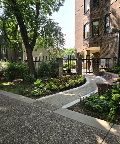 1235 Yale Place Minneapolis MN 55403