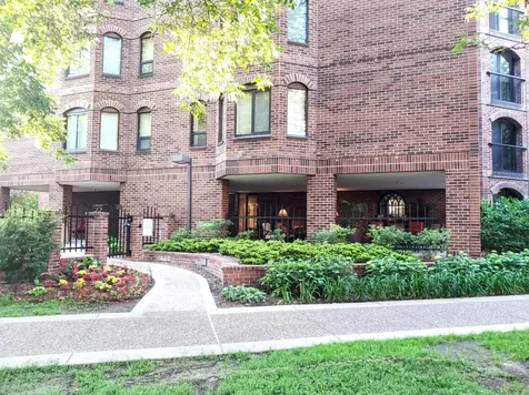 1235 Yale Place Minneapolis MN 55403