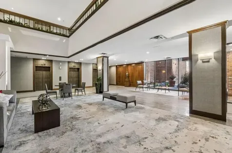 1235 Yale Place Minneapolis MN 55403