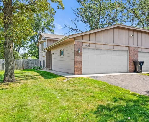 10563 Martin Street NW Coon Rapids MN 55433