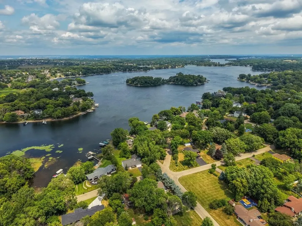 3221 Kent Street SW Prior Lake MN 55372