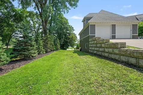 5710 Oakview Lane N Plymouth MN 55442