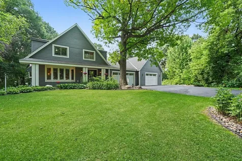 5710 Oakview Lane N Plymouth MN 55442