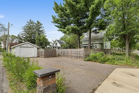 800 15th Avenue S Saint Cloud MN 56301