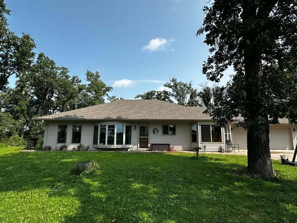 52404 320th Street Blooming Prairie MN 55917
