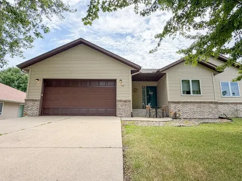 712 W Main Street Arlington MN 55307