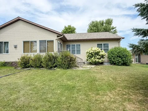 712 W Main Street Arlington MN 55307