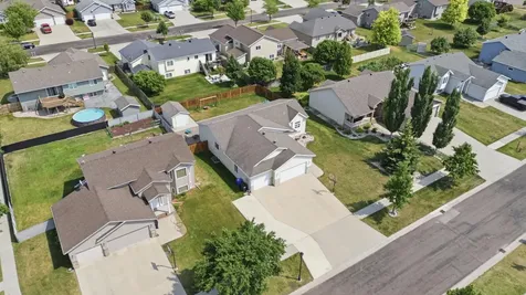 3532 Lincoln Street S Fargo ND 58104