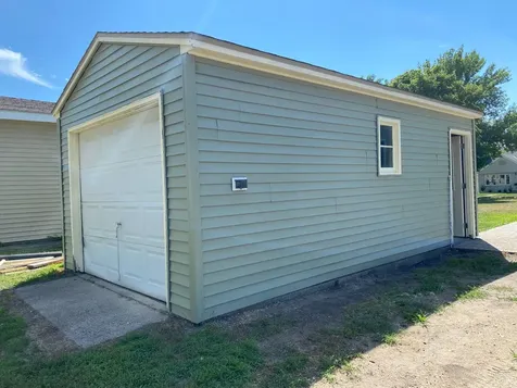 810 N 6th Street Montevideo MN 56265
