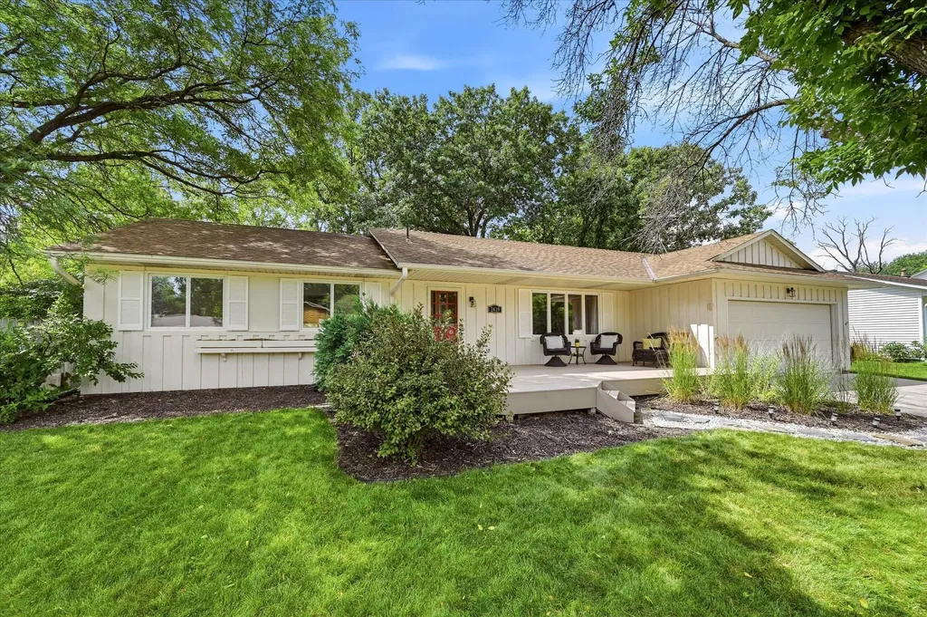 2419 Hidden Valley Lane Stillwater MN 55082
