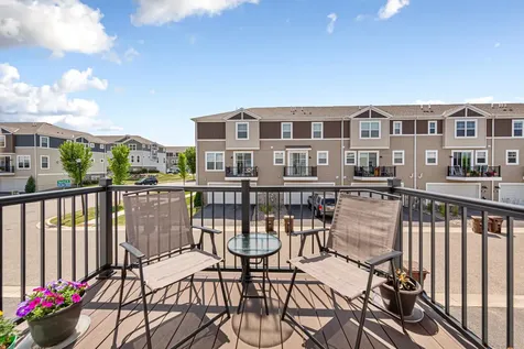 860 Roselyn Drive Victoria MN 55386