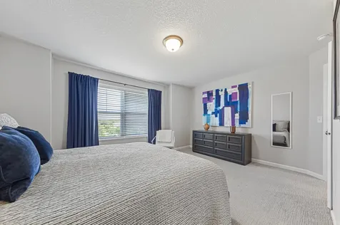 860 Roselyn Drive Victoria MN 55386