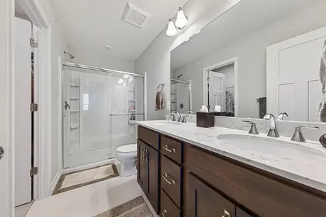 860 Roselyn Drive Victoria MN 55386