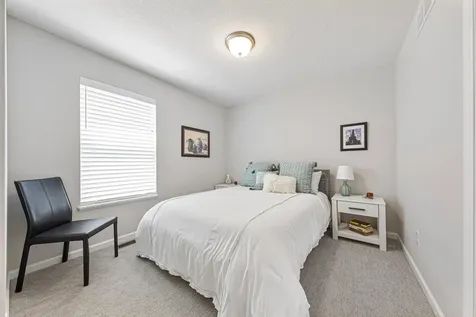 860 Roselyn Drive Victoria MN 55386