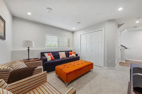 860 Roselyn Drive Victoria MN 55386