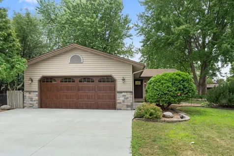 9791 Ives Lane N Maple Grove MN 55369