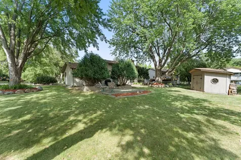 9791 Ives Lane N Maple Grove MN 55369