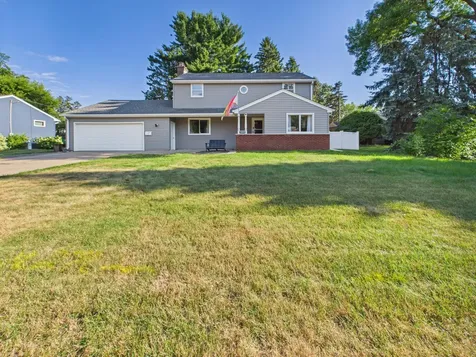 1209 Pine Street W Stillwater MN 55082