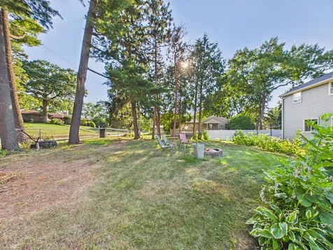 1209 Pine Street W Stillwater MN 55082