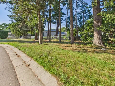 1209 Pine Street W Stillwater MN 55082