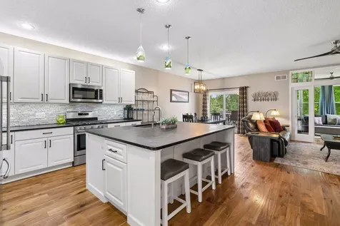 10830 Thone Circle Woodbury MN 55129