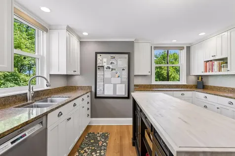 1818 Kenwood Parkway Minneapolis MN 55405
