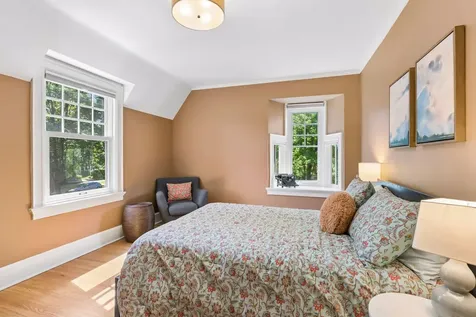 1818 Kenwood Parkway Minneapolis MN 55405