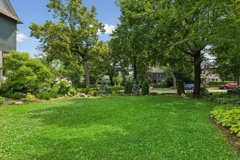 1818 Kenwood Parkway Minneapolis MN 55405