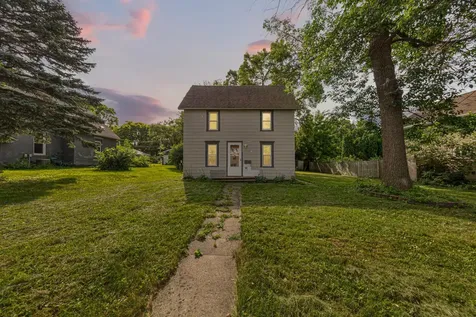 1519 N 4th Street Mankato MN 56001