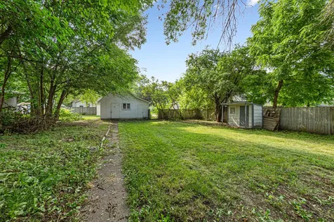 1519 N 4th Street Mankato MN 56001