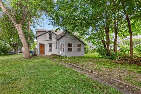 1519 N 4th Street Mankato MN 56001