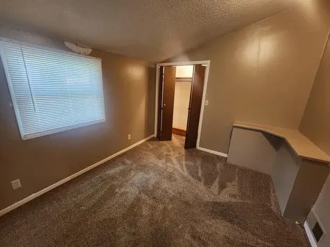 822 2nd Street NW Pipestone MN 56164