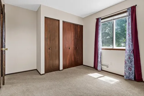 8757 75th Street S Cottage Grove MN 55016