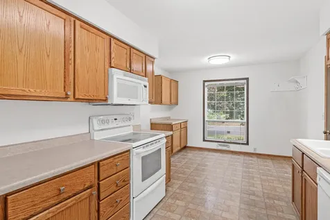 8757 75th Street S Cottage Grove MN 55016