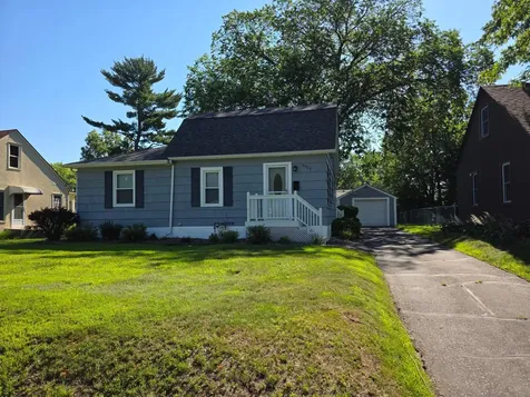 3922 Zane Avenue N Robbinsdale MN 55422
