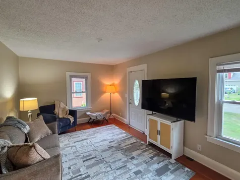 3922 Zane Avenue N Robbinsdale MN 55422