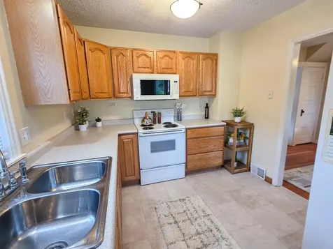 3922 Zane Avenue N Robbinsdale MN 55422