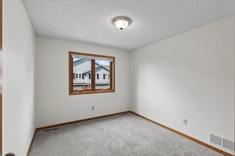 14799 Endicott Way Apple Valley MN 55124