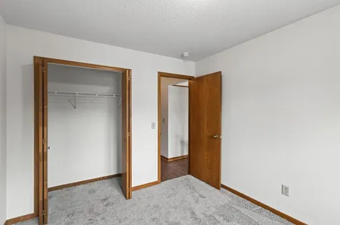 14799 Endicott Way Apple Valley MN 55124