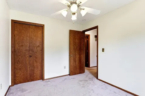 525 Lakewood Drive S Maplewood MN 55119